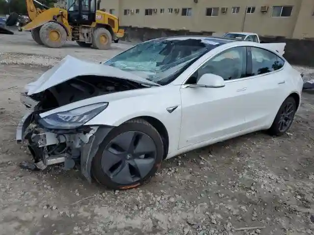 5YJ3E1EB6KF361574 2019 TESLA MODEL 3-0