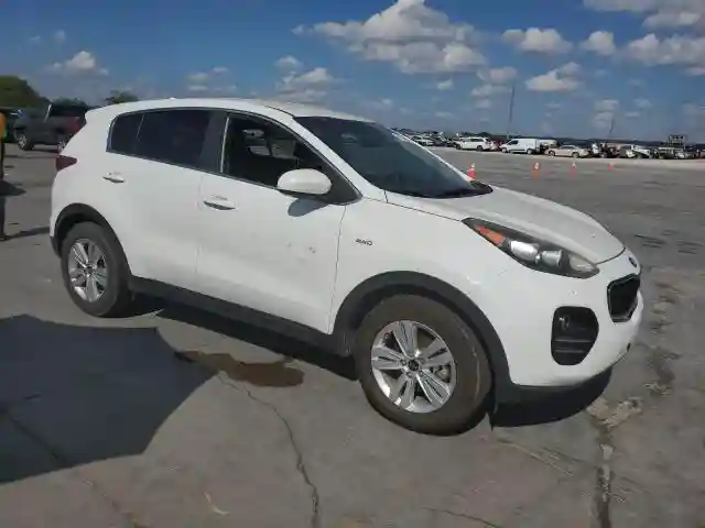 KNDPMCAC7J7331177 2018 KIA SPORTAGE-3