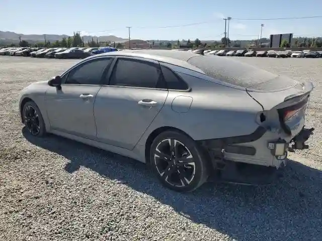 5XXG64J22NG125978 2022 KIA K5-1