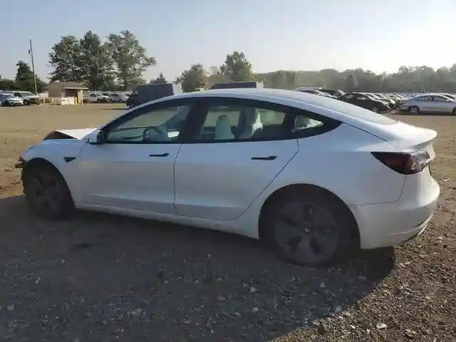 5YJ3E1EA1PF564693 2023 TESLA MODEL 3-1