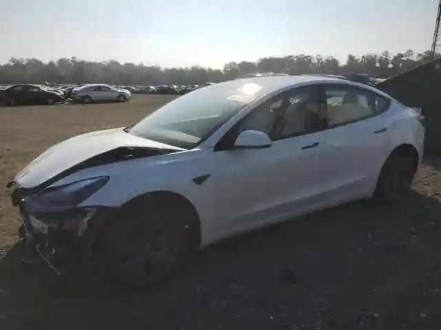 5YJ3E1EA1PF564693 2023 TESLA MODEL 3-0