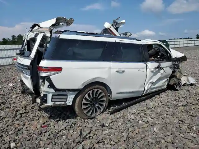 5LMJJ3TT8NEL15057 2022 LINCOLN NAVIGATOR-2