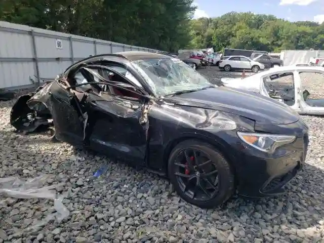 ZASPAKBN5M7D09533 2021 ALFA ROMEO STELVIO-3