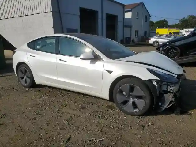 5YJ3E1EA1PF564693 2023 TESLA MODEL 3-3