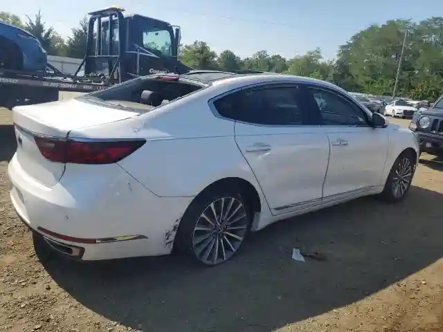 KNALC4J18J5123856 2018 KIA CADENZA-2