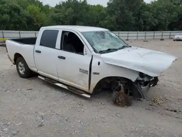 1C6RR7ST7HS846680 2017 RAM 1500-3
