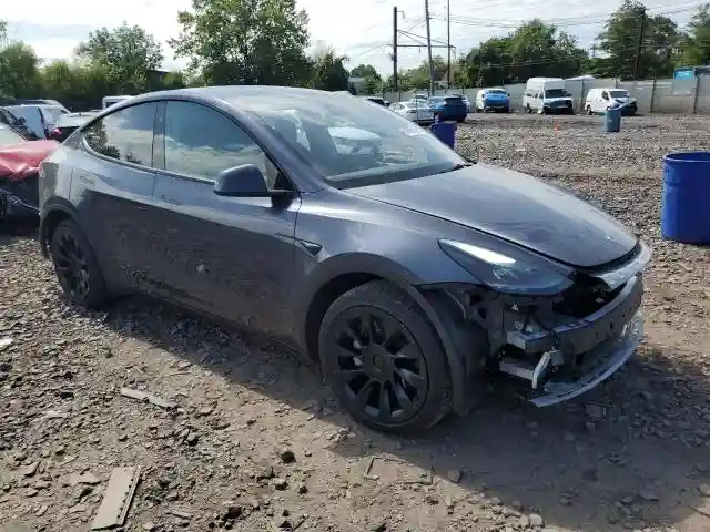 7SAYGDEE1PA192096 2023 TESLA MODEL Y-3