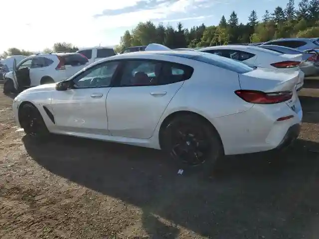 WBAGV8C09RCN94588 2024 BMW M8-1
