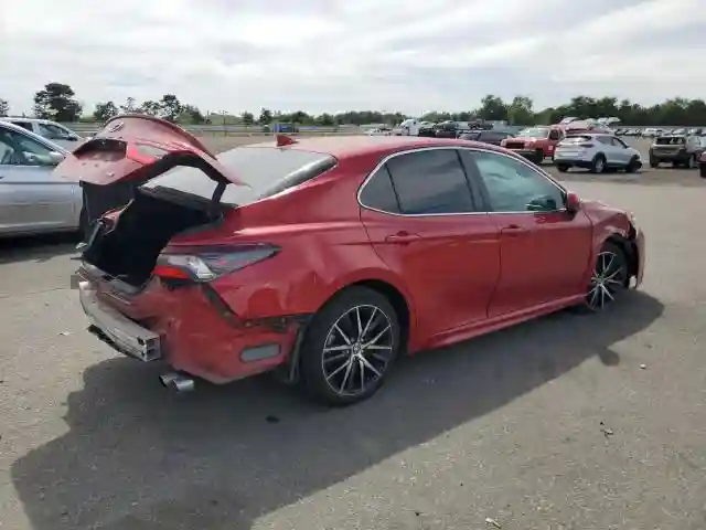 4T1G11AK8MU488786 2021 TOYOTA CAMRY-2
