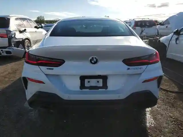 WBAGV8C09RCN94588 2024 BMW M8-5