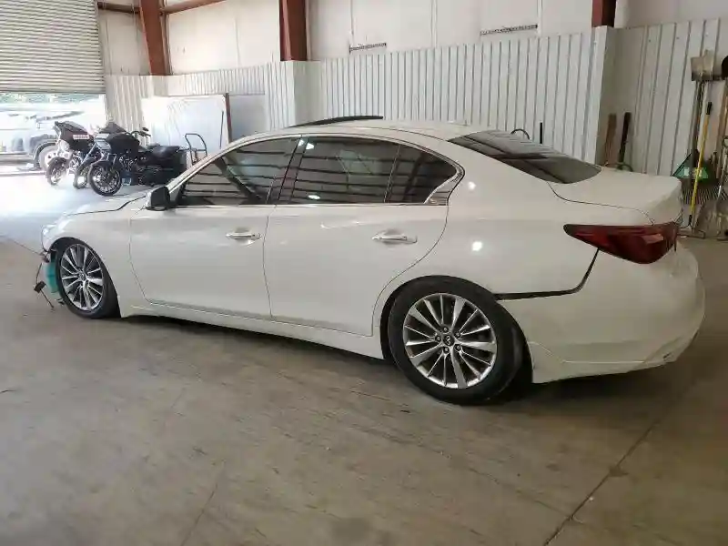 JN1EV7AR1JM436916 2018 INFINITI Q50-2