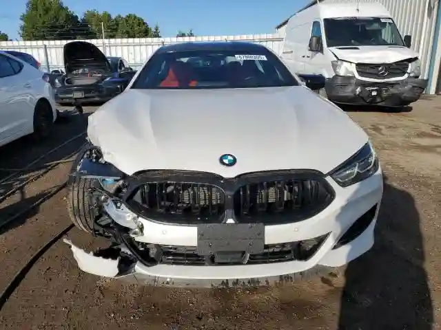 WBAGV8C09RCN94588 2024 BMW M8-4