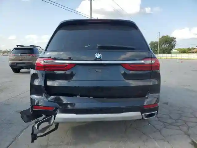 5UXCW2C0XM9F32300 2021 BMW X7-5