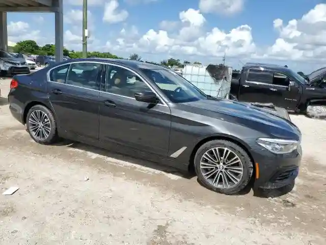 WBAJE5C57KG919138 2019 BMW 5 SERIES-3