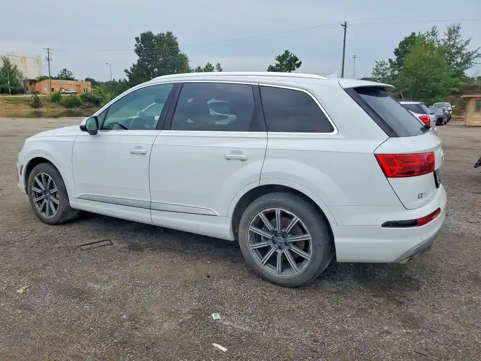 WA1LAAF79KD047215 2019 AUDI Q7-1