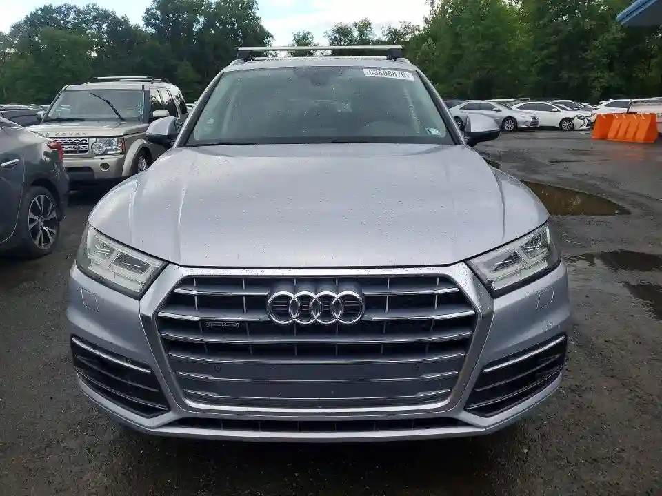 WA1BNAFY6K2076630 2019 AUDI Q5-4