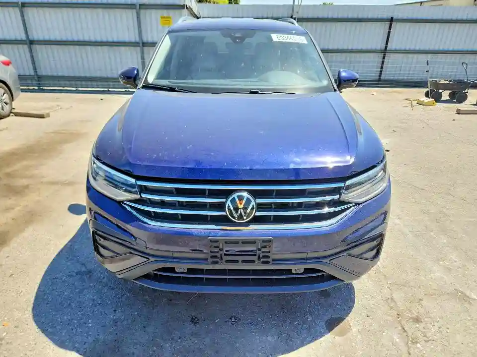 3VV3B7AXXPM053017 2023 VOLKSWAGEN TIGUAN-4