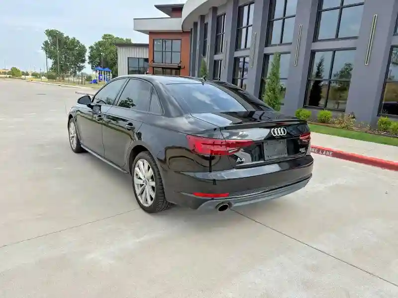 WAUKMAF45JA224967 2018 AUDI A4-2