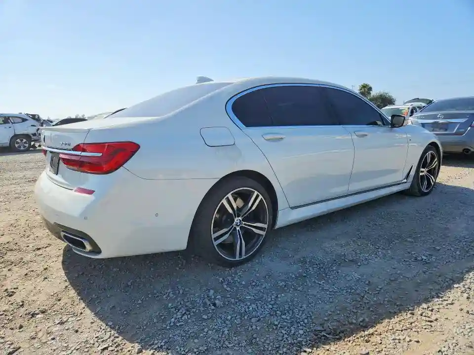 WBA7F0C50HGM20944 2017 BMW 7 SERIES-2