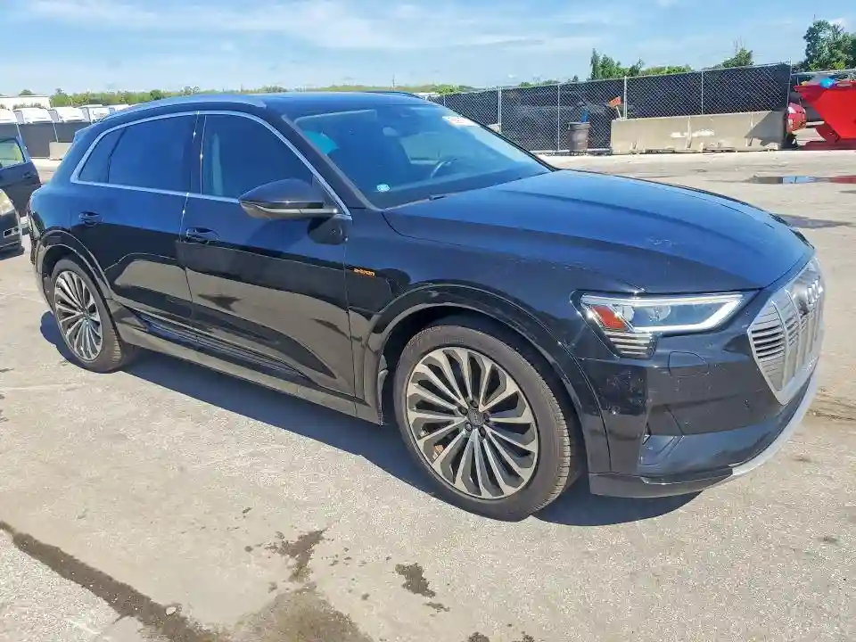 WA1VAAGE0KB021989 2019 AUDI E-TRON-3