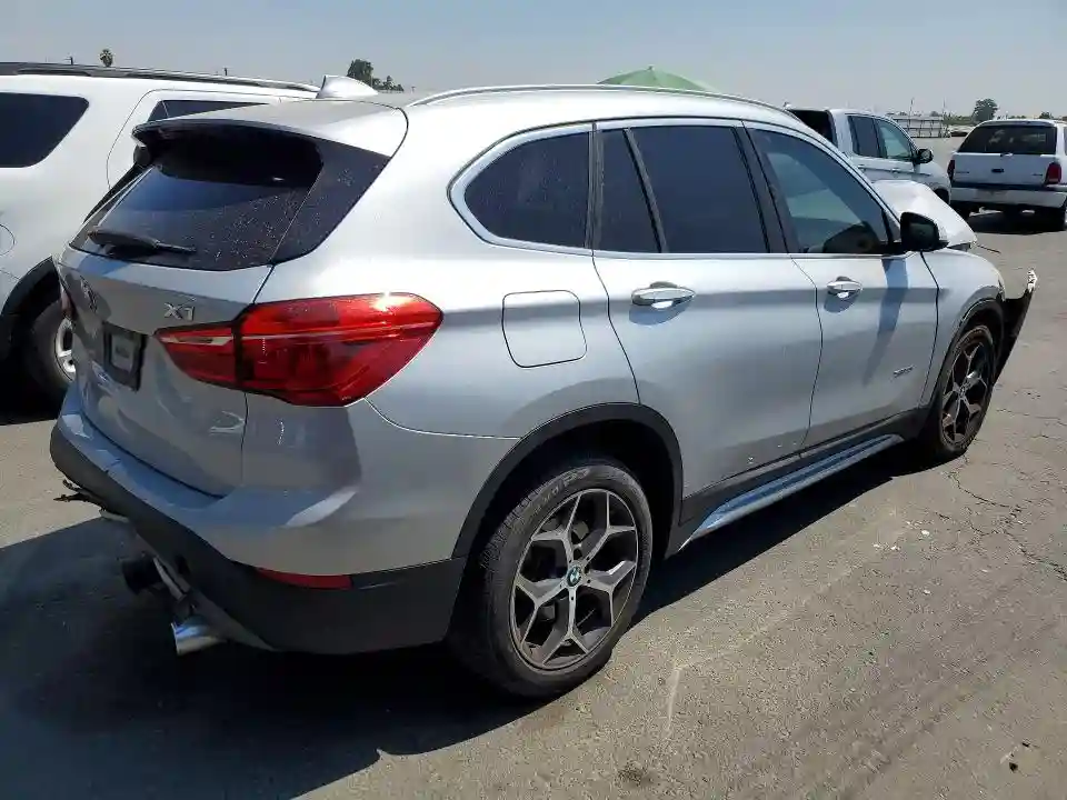 WBXHU7C34H5H34182 2017 BMW X1-2