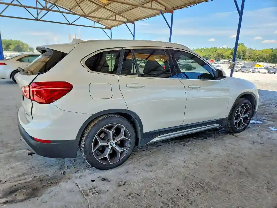 WBXHT3C59K5L36211 2019 BMW X1-2