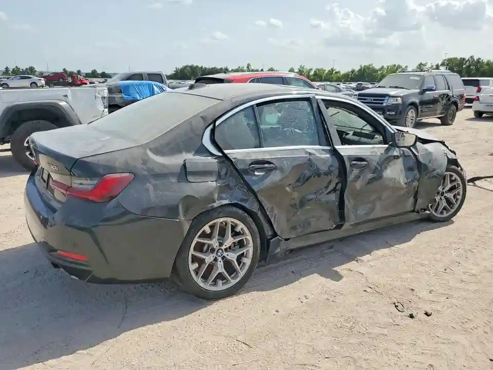 3MW89CW06S8F72939 2025 BMW 3 SERIES-2