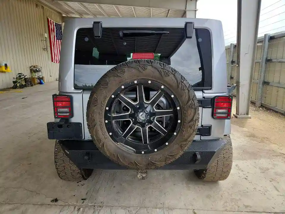 1C4BJWEG9HL530427 2017 JEEP WRANGLER-5