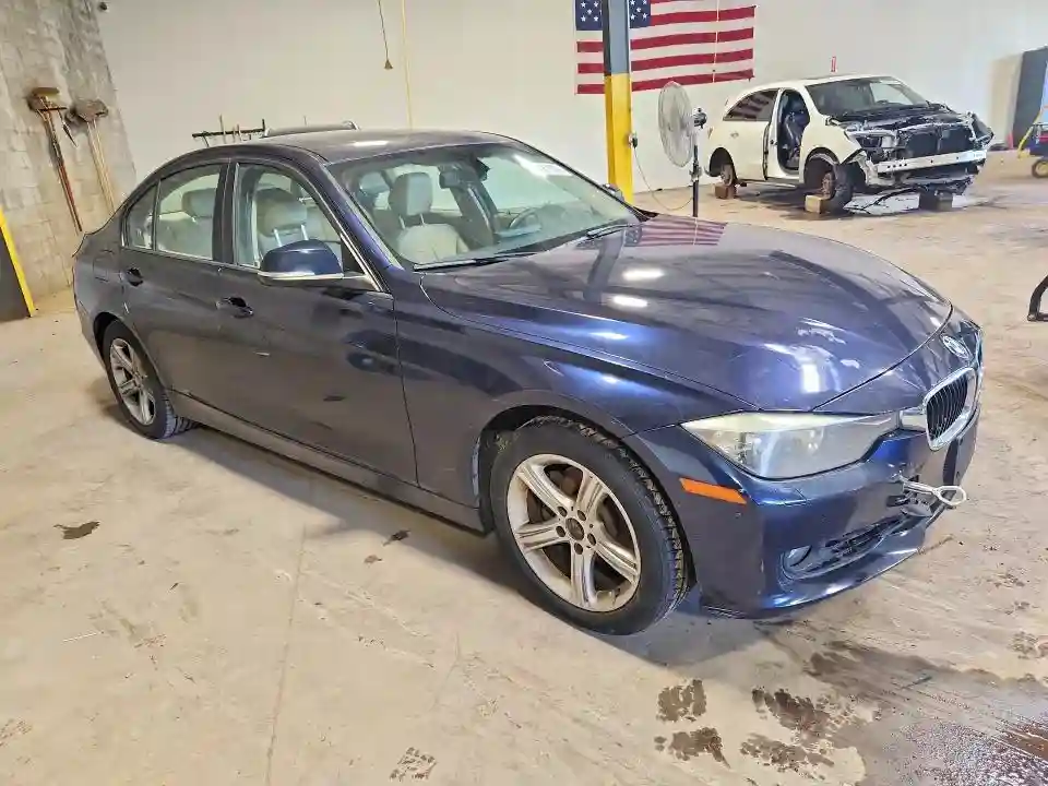 WBA3B5G59FNS19828 2015 BMW 3 SERIES-3
