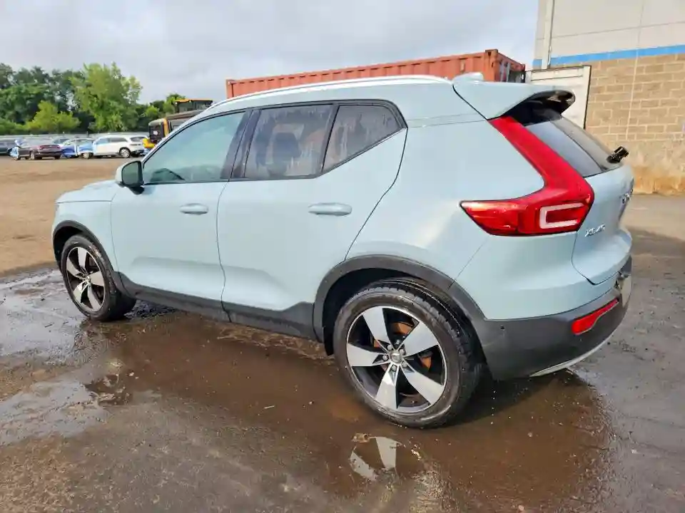 YV4162XZ7K2007647 2019 VOLVO XC40-1
