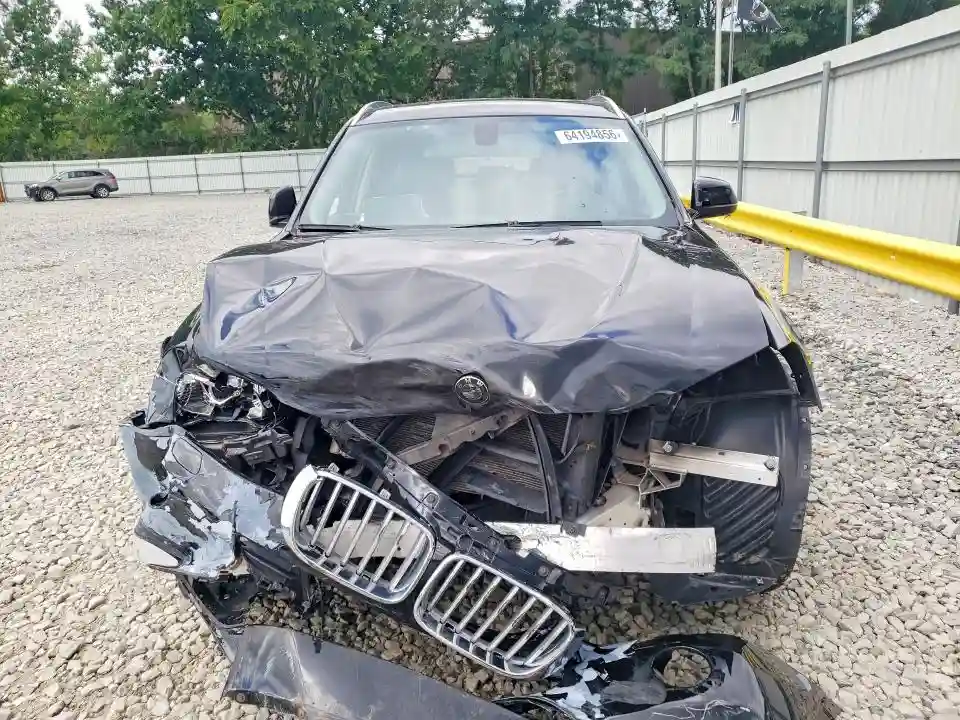 5UXWX9C33H0T22500 2017 BMW X3-4