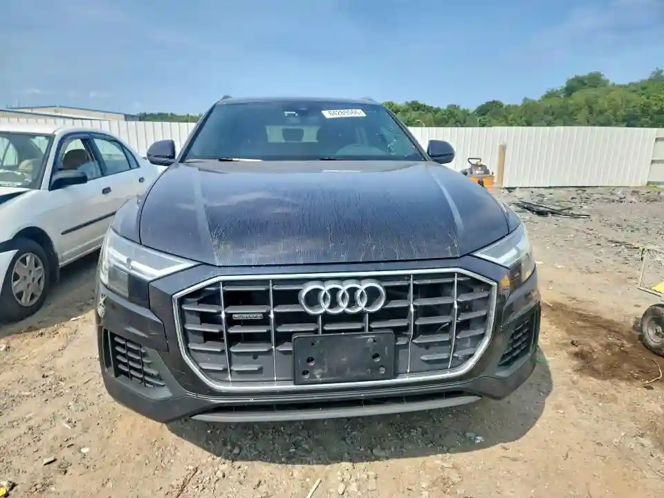 WA1AVAF13KD016260 2019 AUDI Q8-4