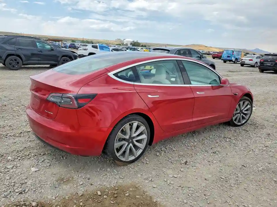 5YJ3E1EB6JF135162 2018 TESLA MODEL 3-2