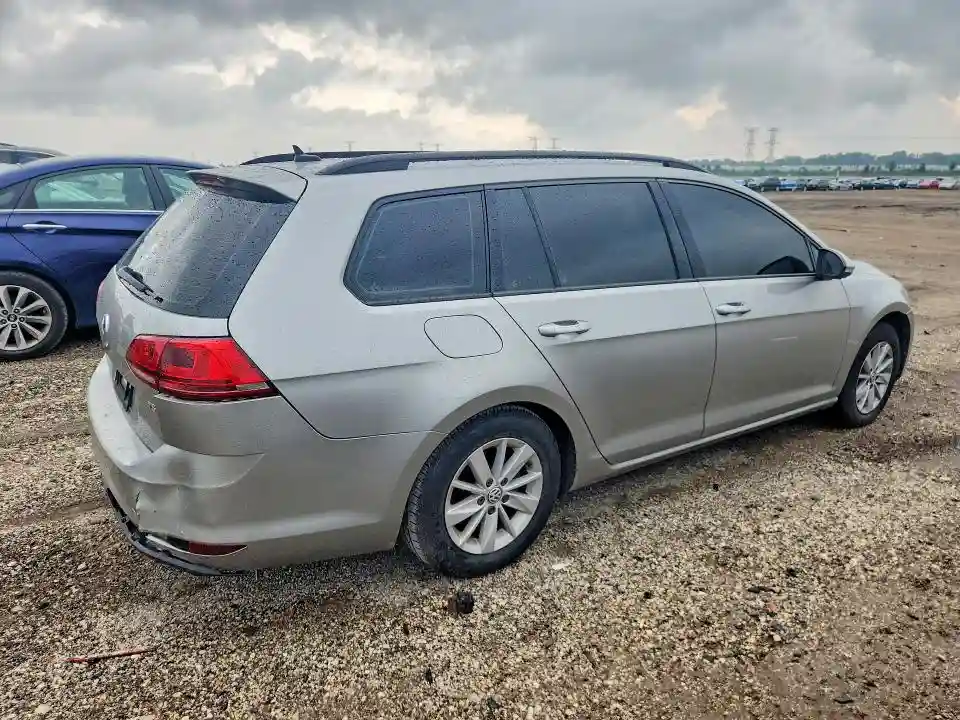 3VWC17AU4GM516242 2016 VOLKSWAGEN GOLF-2