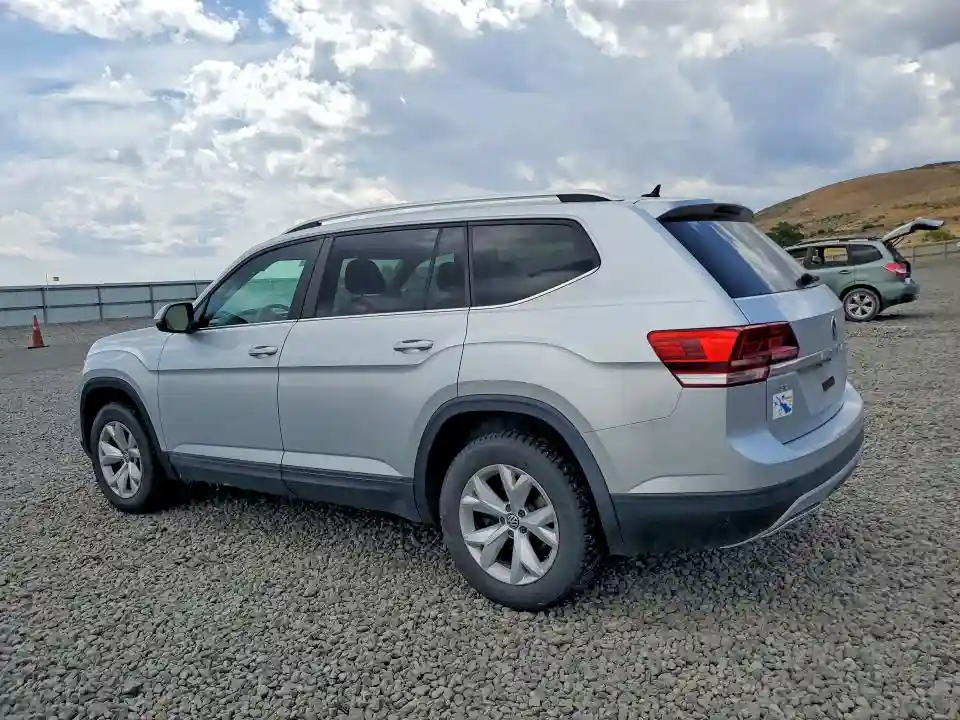 1V2KR2CA1JC577813 2018 VOLKSWAGEN ATLAS-1