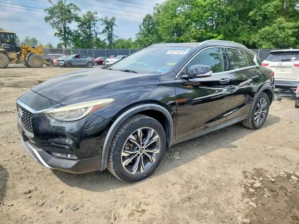 SJKCH5CR1JA047026 2018 INFINITI QX30-0