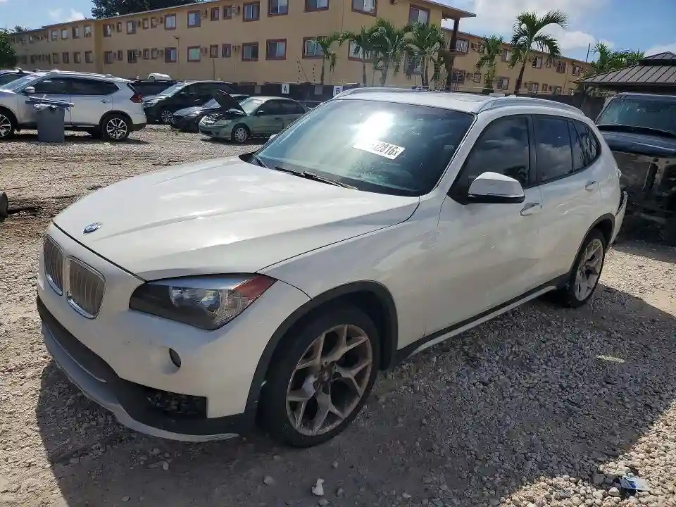 WBAVL1C53FVY24884 2015 BMW X1-0