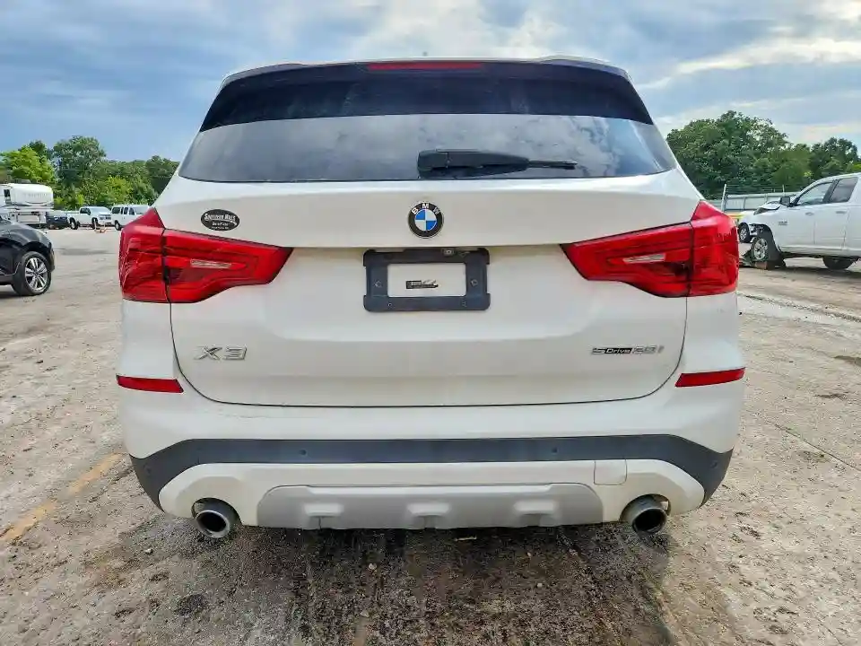 5UXTR7C58KLF26916 2019 BMW X3-5