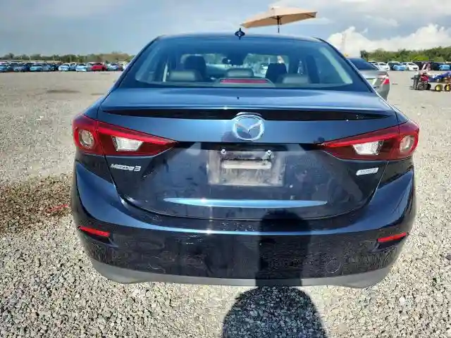 3MZBN1W3XJM187194 2018 MAZDA 3-5