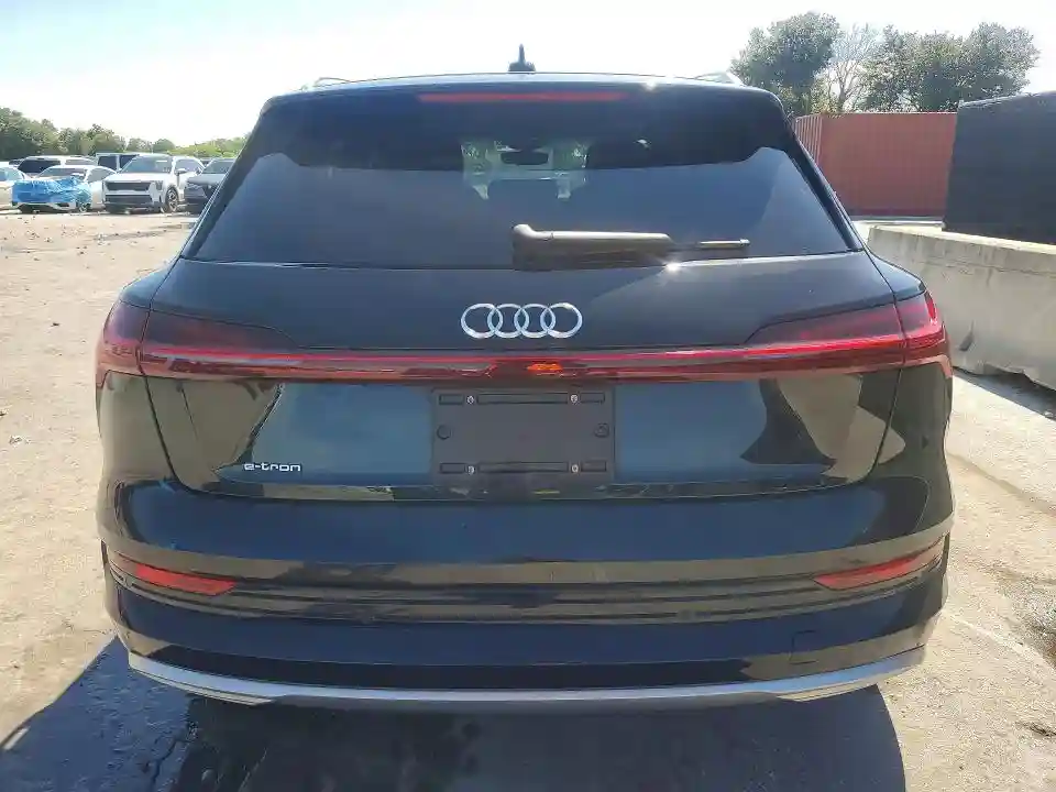 WA1VAAGE0KB021989 2019 AUDI E-TRON-5