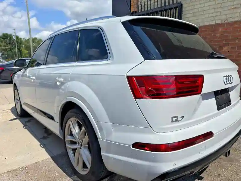 WA1VAAF7XJD023271 2018 AUDI Q7-2