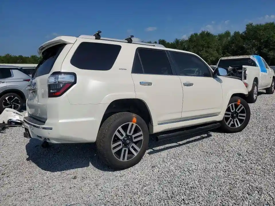 JTEZU5JR0J5180568 2018 TOYOTA 4RUNNER-2