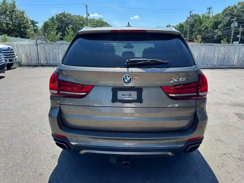 5UXKR6C58J0U15446 2018 BMW X5-4