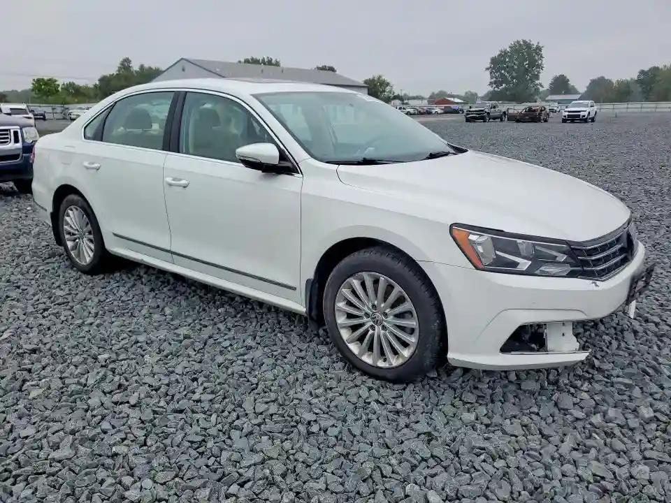 1VWBT7A33GC061334 2016 VOLKSWAGEN PASSAT-3