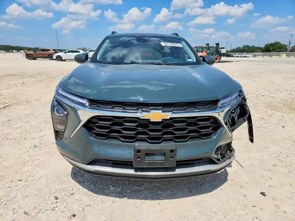 KL77LHEP9TC126903 2026 CHEVROLET TRAX-4