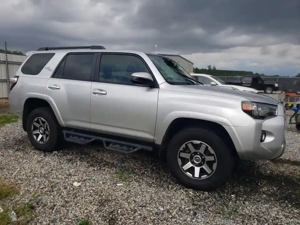 JTEBU5JR5L5772729 2020 TOYOTA 4RUNNER-3