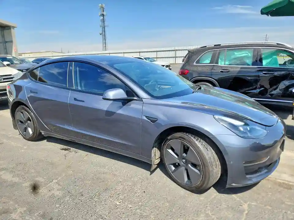 5YJ3E1EB8PF637387 2023 TESLA MODEL 3-3