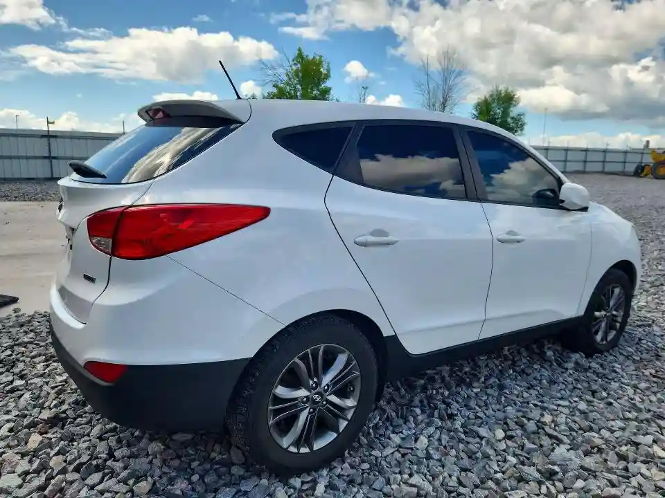 KM8JTCAF8FU091757 2015 HYUNDAI TUCSON-2
