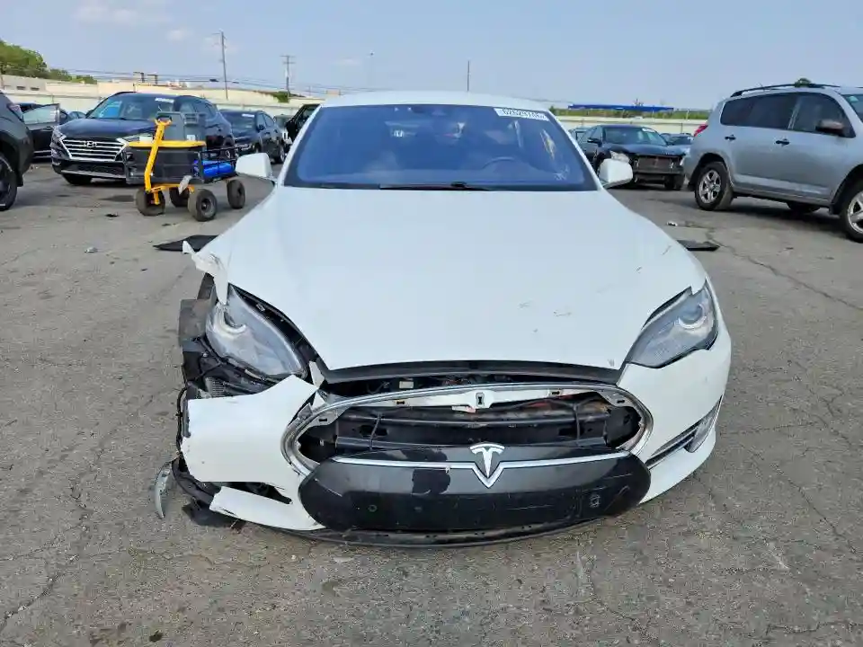 5YJSA1H49FF098040 2015 TESLA MODEL S-4
