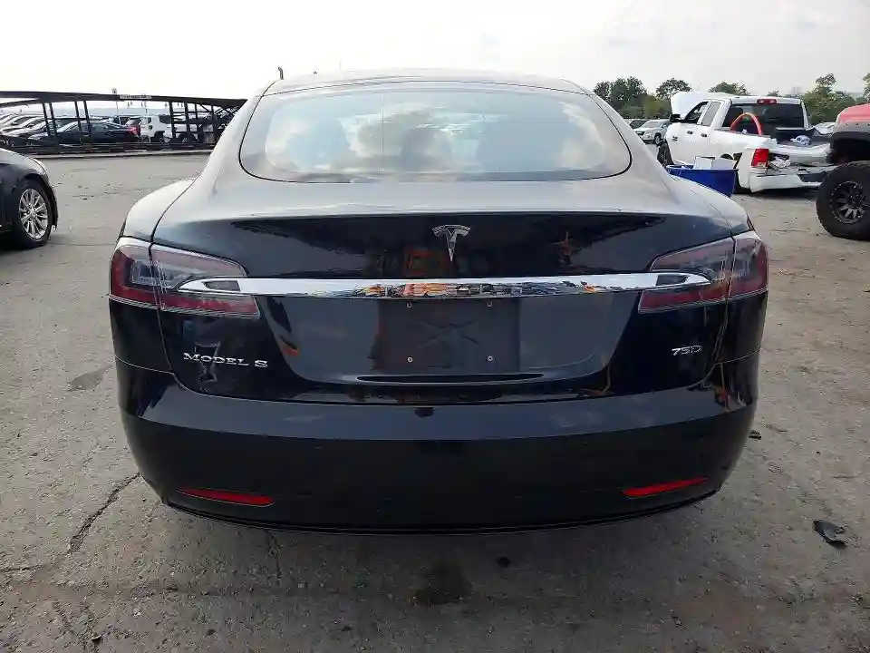 5YJSA1E23JF264757 2018 TESLA MODEL S-5